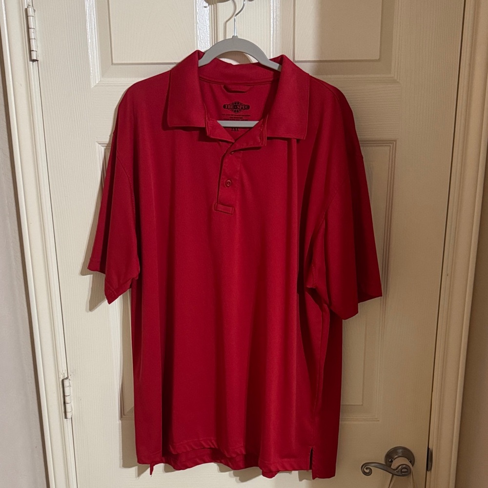 Men's Red Performance Polo Shirt with Classic Collar